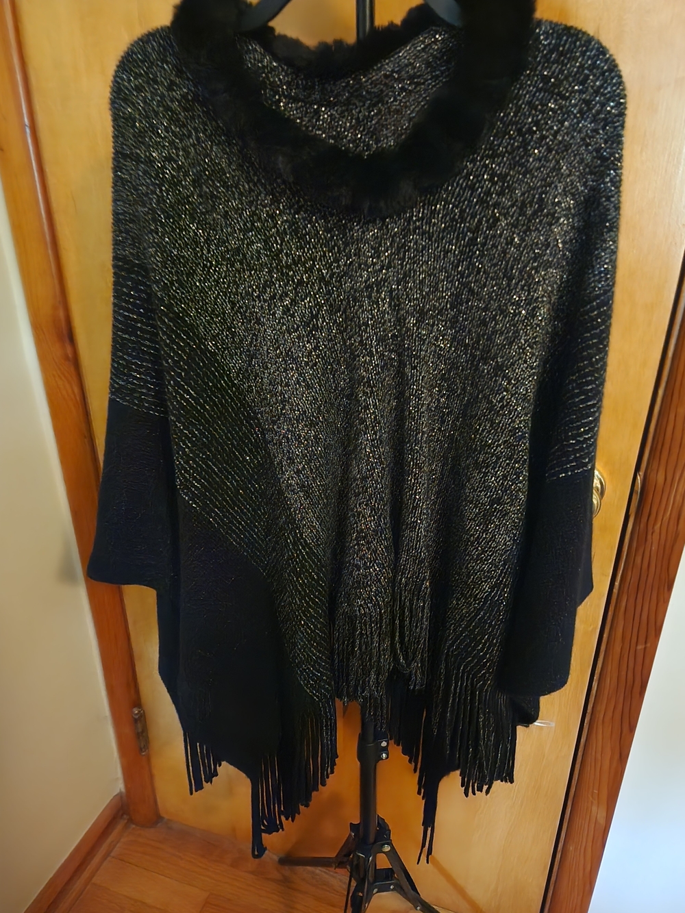 Source Unknown Black Metallic Fringe Poncho with Faux Fur Collar